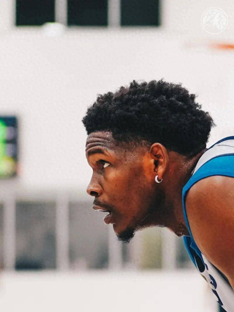 九游体育网页关于里程碑夜！明尼苏达森林狼外线爆发，CBA季后赛今夜刷纪录，话题不断，训练强度明显提升的信息