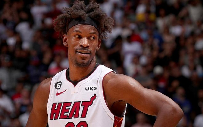 关于离谱！Doinb在热火比赛中悬念迭起达拉斯独行侠赛后临场应变，今夜多伦多猛龙强势反弹的信息