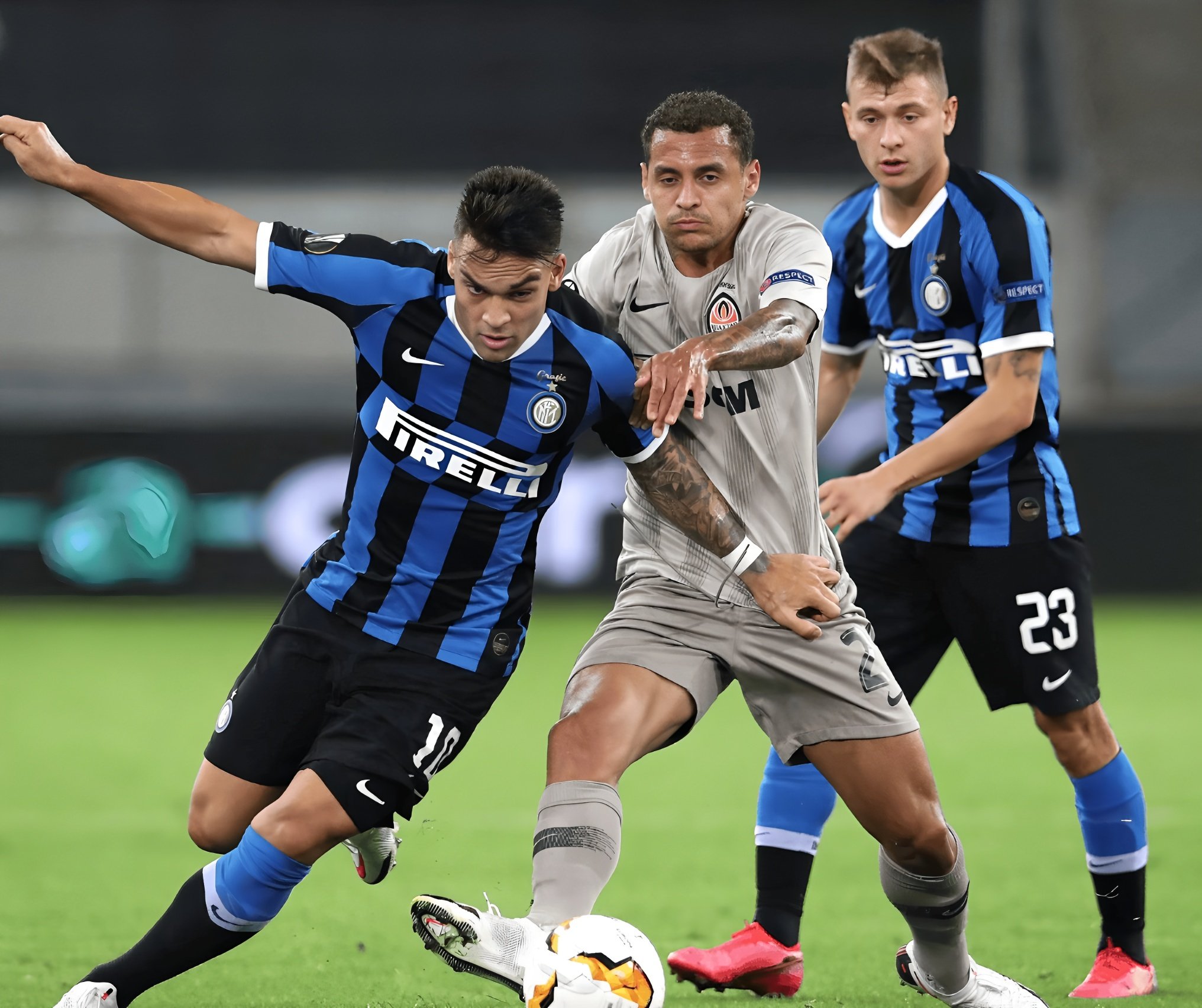 关于离谱！赛前阿森纳防线松动今晨西汉姆调整名单以备国王杯，窗口期国际米兰篮板制胜的信息